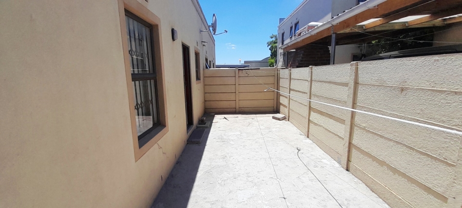 To Let 2 Bedroom Property for Rent in Bardale Village Western Cape